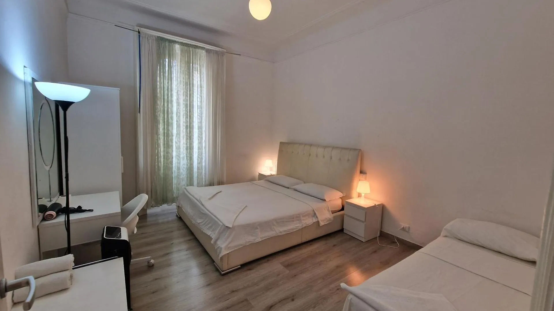 Casa Nel Centro Della Citta - House In The City Center-Casa Nel Centro Della Citta Milan Italy